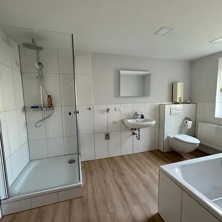 Homestay szállás Oder Ganze Fuer Monteure