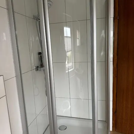 Homestay szállás Oder Ganze Fuer Monteure